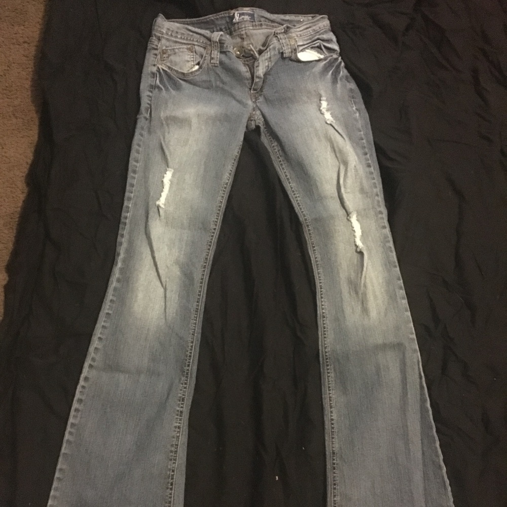 Low rise jeans
